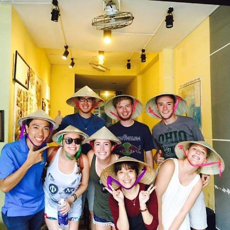 The Art - Vitamin Smiles Hostel Thành Pho Ho Chí Minh Esterno foto