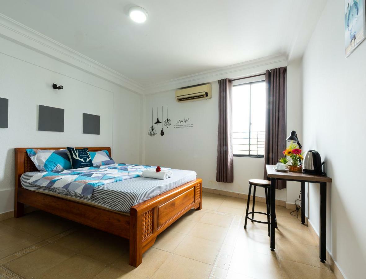 The Art - Vitamin Smiles Hostel Thành Pho Ho Chí Minh Esterno foto