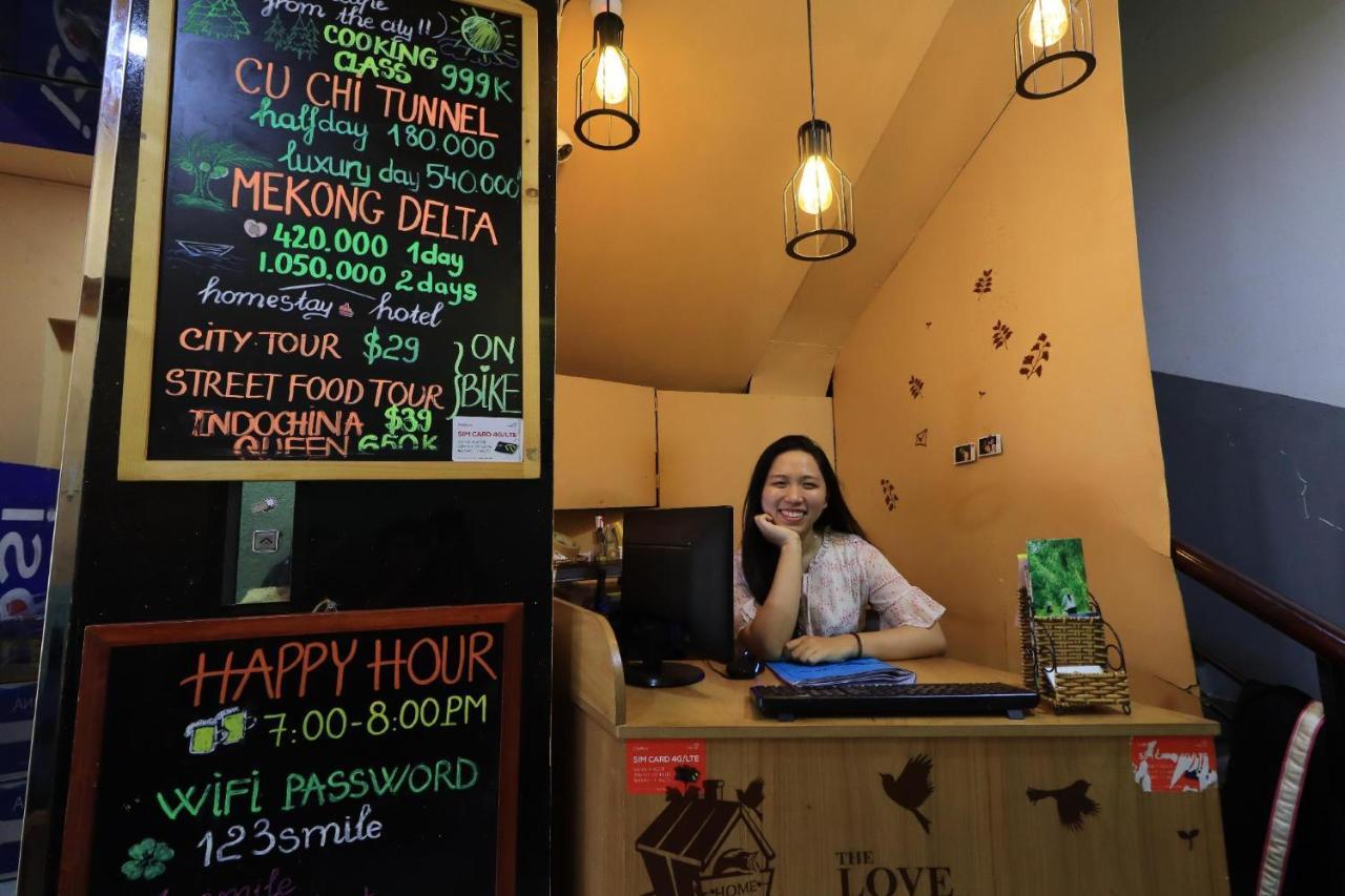 The Art - Vitamin Smiles Hostel Thành Pho Ho Chí Minh Esterno foto